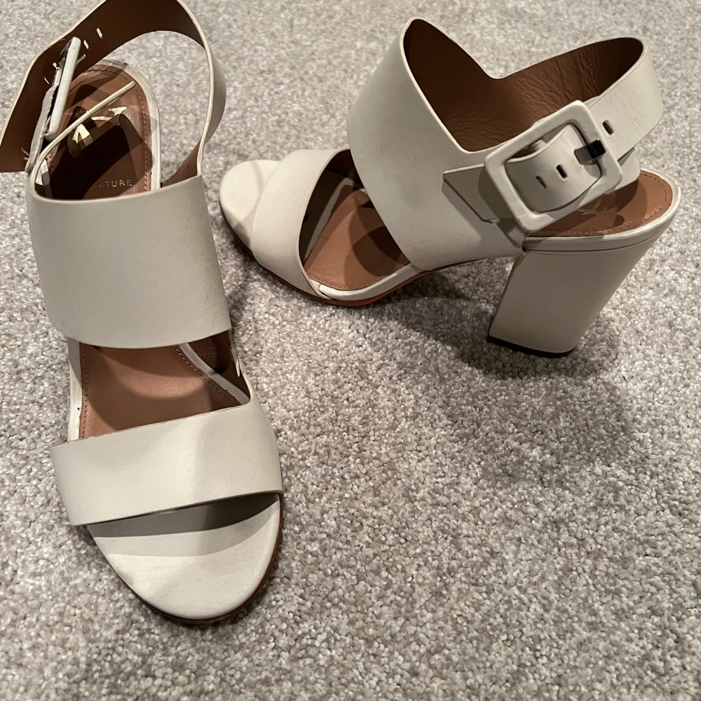 Dolce Vita signature heel size 9 1/2